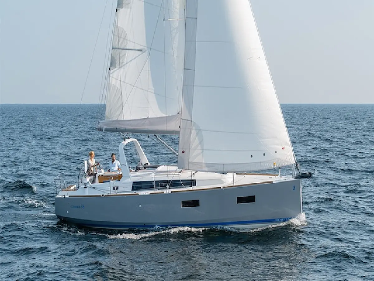 Oceanis 38
