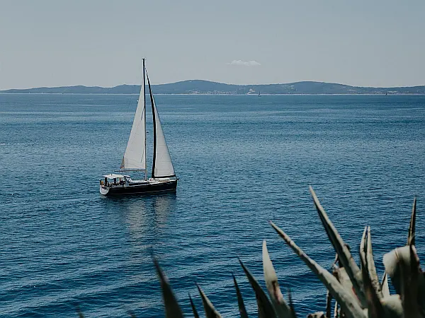 Beneteau Oceanis 48