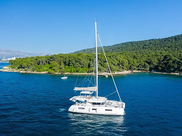 Lagoon 46 