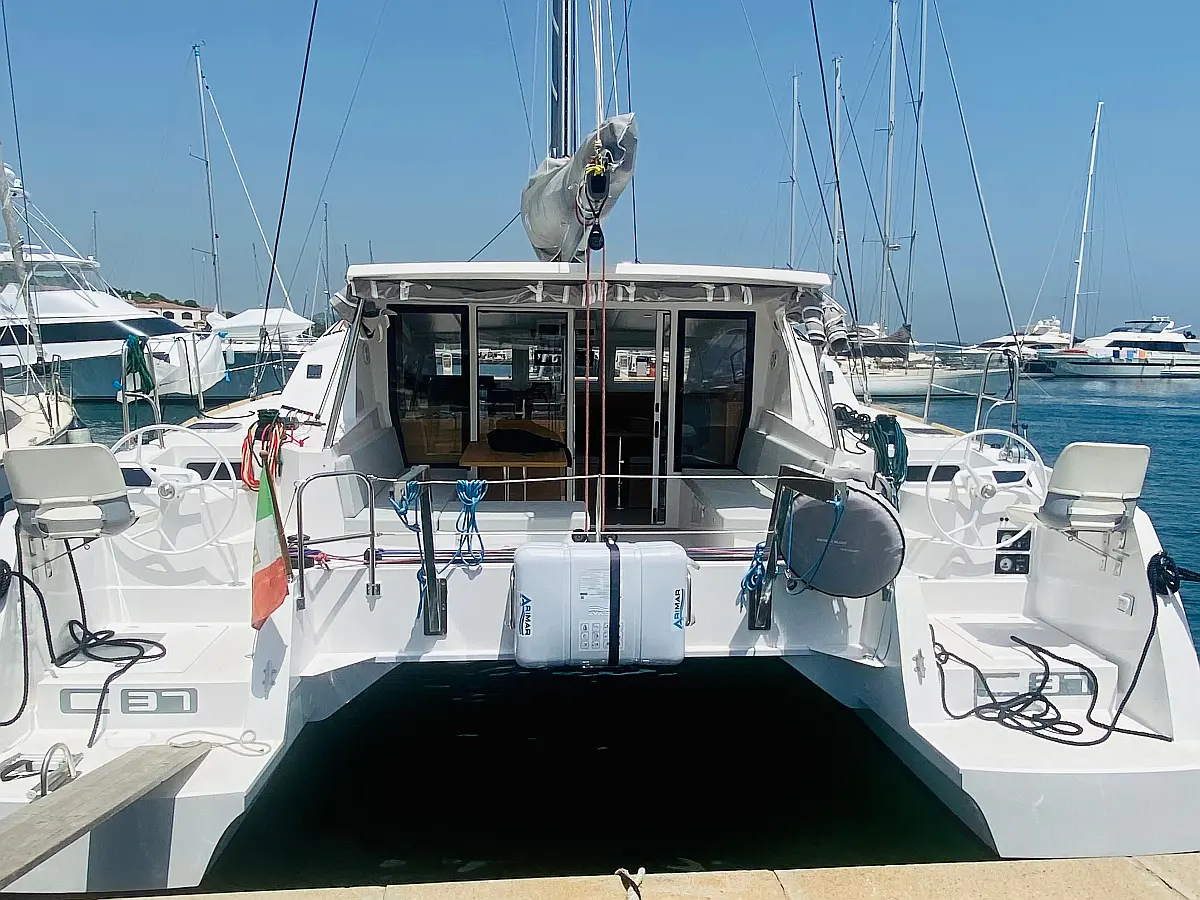 C-CAT 37