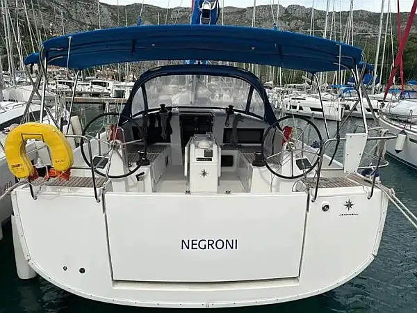 Sun Odyssey 440