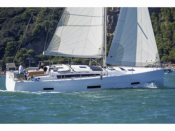 Dufour 430 Grand Large